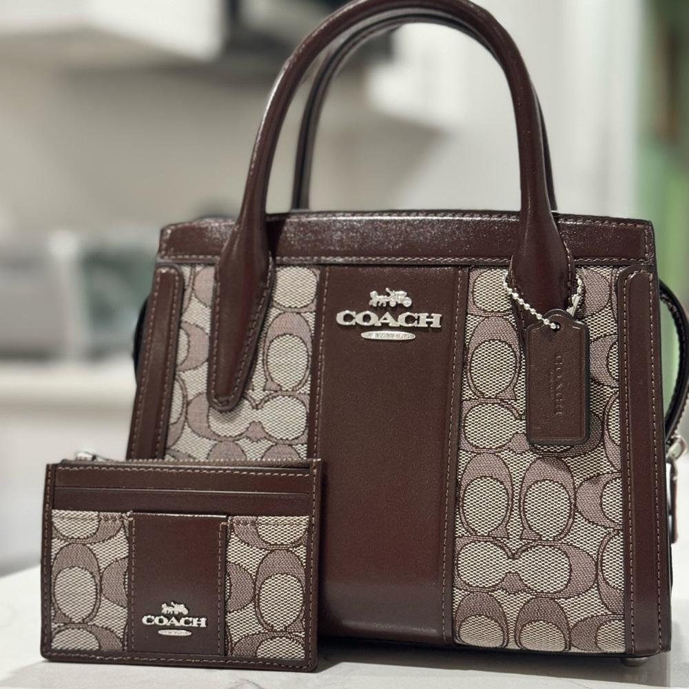 NWT - Coach - Andrea Carryall & Matching Cardholder